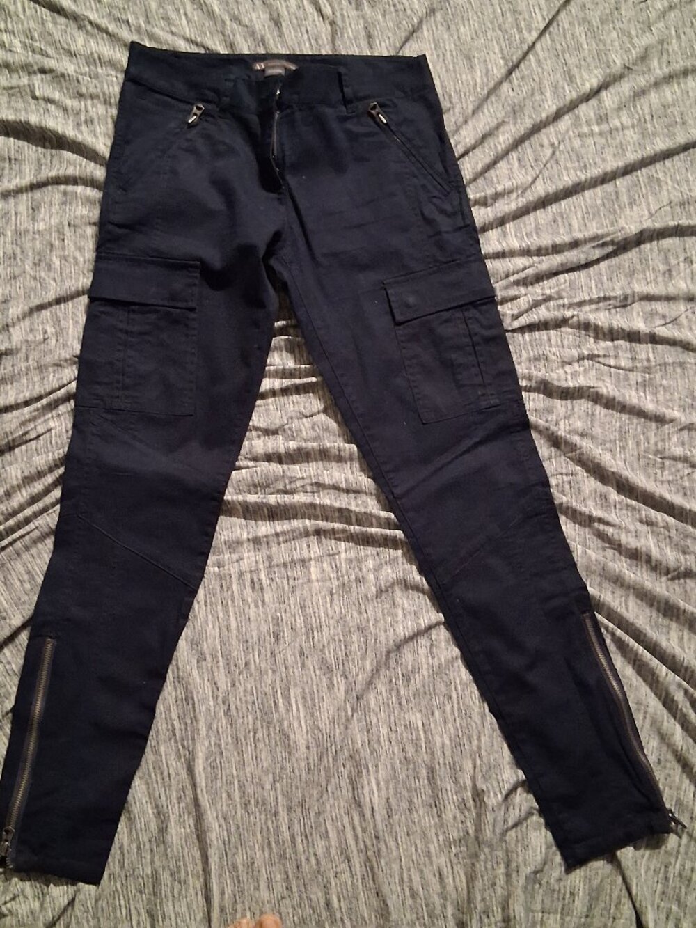 Size 2 Armani Exchange Women’s Navy Blue Slim Leg Pants